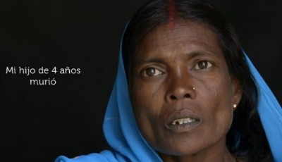 Un fotograma del documental con una mujer india