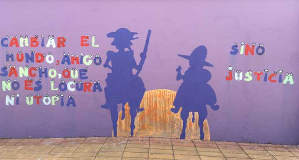 Imagen de una pintura de Don Quijote en los muros del colegio
