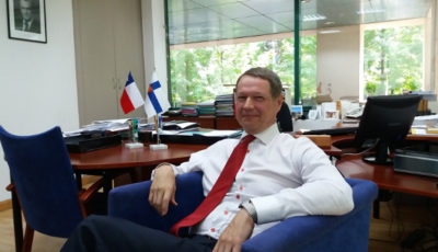 Imagen del embajador de Finlandia en Chile