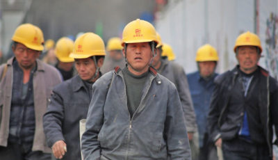 imagen de los trabajadores de una fábrica