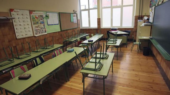 imagen de un aula vacía
