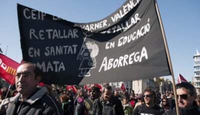 Una manifestación en Valencia contra los recortes en educación pública