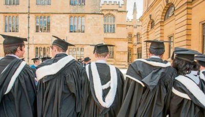 estudiantes de Oxford de graduación